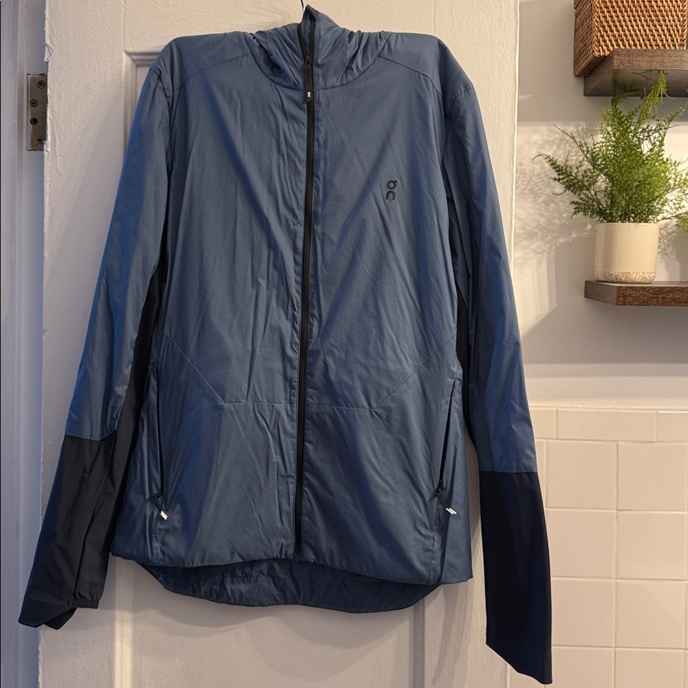 On Running Men's Blue and Navy Performance Jacket